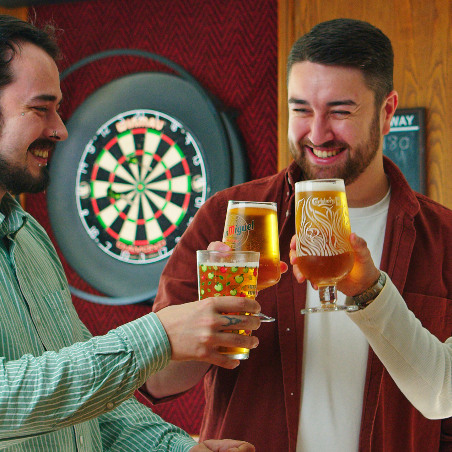 Raise a glass This Father's Day at The Fox & Hounds in Eckington!